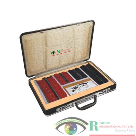 Trial Lens Set in Eye Test Equiments | Rumax International