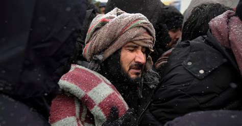 Red Cross Delivers Clothes, Food To Migrants Exposed To Elements In Bosnia