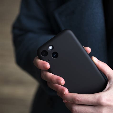“引き算の美学”から生まれた機能的な曲線美「MYNUS iPhone 14 CASE」を2月21日発売｜アンドデザイン株式会社のプレスリリース