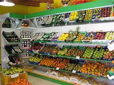 scaffali frutta e verdura arredamento ortofrutta arredo negozio alimentari scaffali frutta e verdura arredamento ortofrutta arredo negozio alimentari