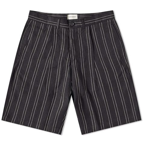 Oliver Spencer Men's Pleated Shorts in Black Oliver Spencer
