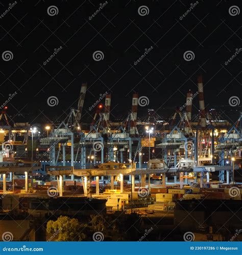 Puerto De Haifa De Noche Israel Foto editorial - Imagen de noche, ciudad: 230197286