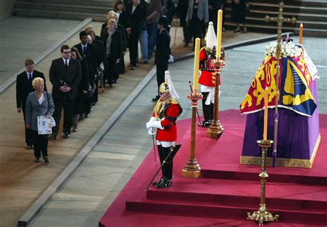 The Queen’s lying in state: What you need to know if you're in London - Londontopia - age of queen mother when she died