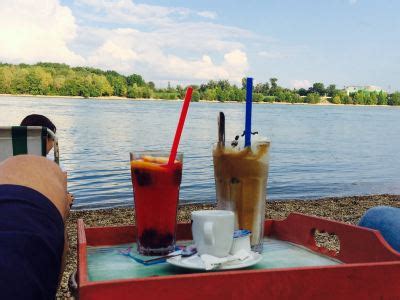 布达佩斯Fellini Kultur Bisztro攻略,Fellini Kultur Bisztro特色菜推荐/菜单/人均消费/电话/地址 ...