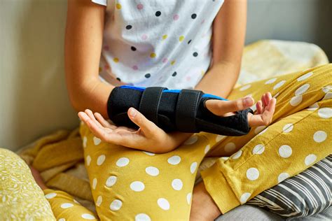 Treating Distal Radius Fractures from Ski Injuries - Hand Surgery Singapore | Advanced Hand ...