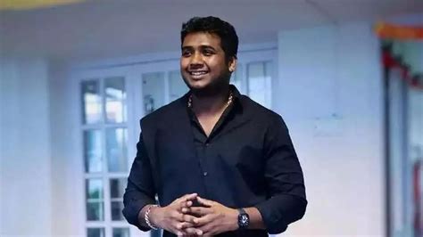 Telangana CM Revanth Reddy announces cash reward of Rs 1 crore for ...