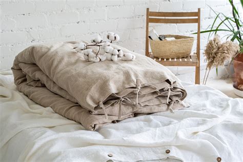 How To Tie Duvet Cover To Comforter