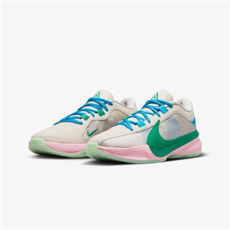 Buy LT Orewood BRN and Emerald Rice Nike Freak 5 EP Shoes for Men ...