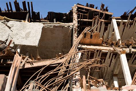 Building Collapsing 的图像结果