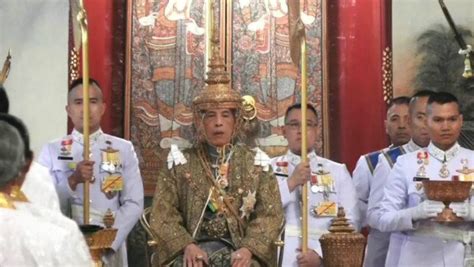 7公斤王冠与将军王后，泰国新国王的未来会是一部“泰剧”吗?_环球_新民网