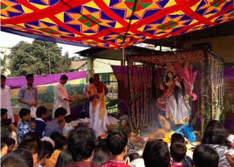 8 reasons why Saraswati Puja is the Valentine's Day for Bongs | Skymet ...