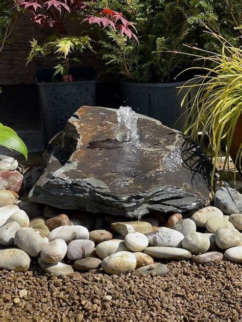 DIY Slate Cladding Water Feature 的图像结果