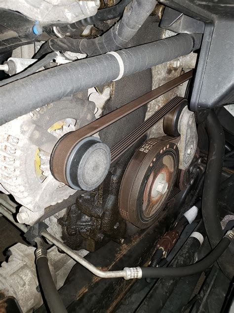 03 V8 - What's going on here? looks like a leak of sorts. : r/4Runner