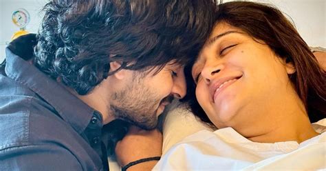 पेरेंट्स बनने के बाद Shoaib ने शेयर की वाइफ संग पहली तस्वीर, एक्टर ने ...