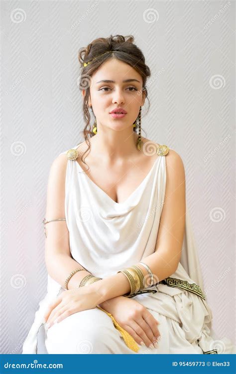 Beautiful Greek Women