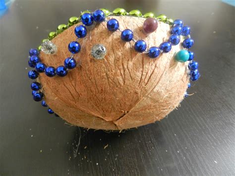 Decorative Items Using Coconut Shell 的图像结果