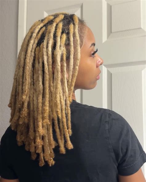 10 Trendy Styles To Showcase Dreads On Short Hair