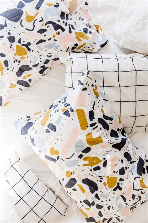 Making Pillowcases 的图像结果