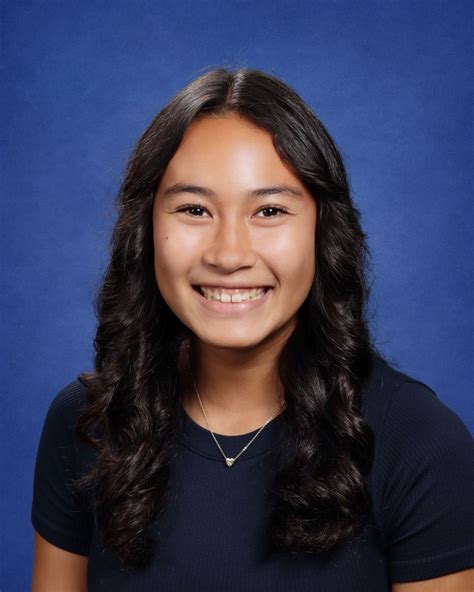 Meet a Freshman: Naomi Anderson – The Seattle Prep Panther