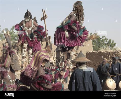 Kenya maasai religion hi-res stock photography and images - Alamy