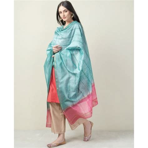 3 looks from Sara Ali Khan’s wardrobe that prove chikankari kurtas are ...