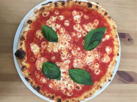 Devilish Diavola and Tantalising Tiramisu! - Reviews, Photos - Da ...