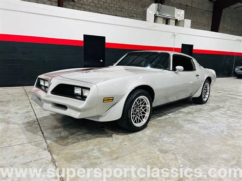 1978 Pontiac Firebird | American Muscle CarZ