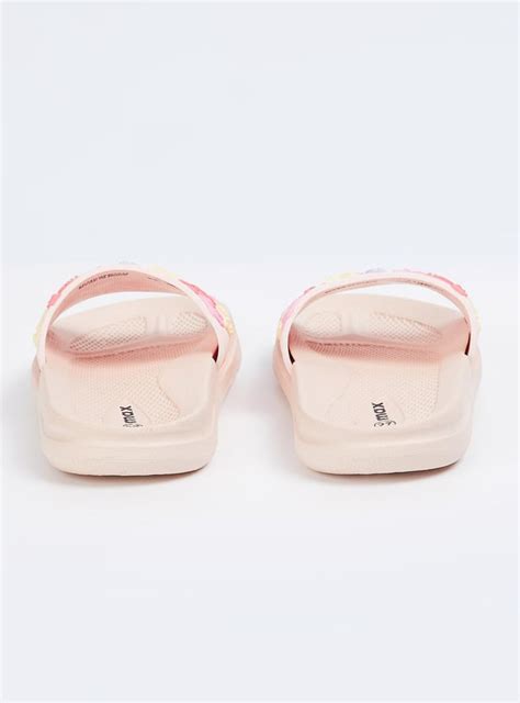 Buy Girls 3D Laser Cut Sliders Online at just Rs. 399.0 - 1000013416177 ...