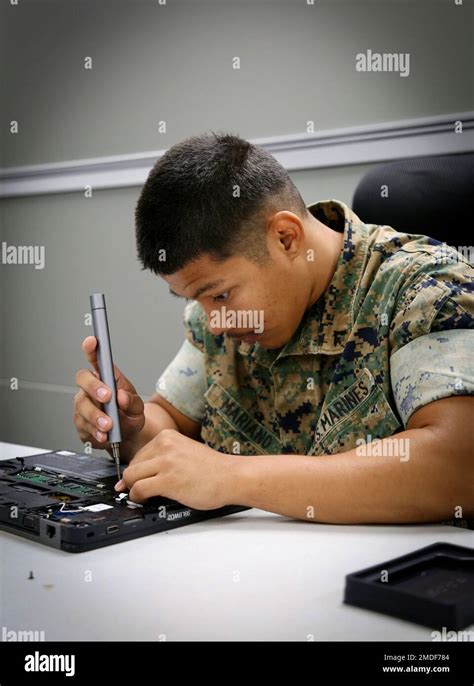 Systems administrator hi-res stock photography and images - Alamy