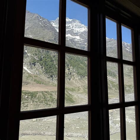 MOUSTACHE KOKSAR LUXURIA (Khoksar) - Hostel Reviews, Photos, Rate ...