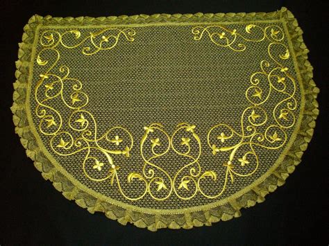 Tocas de Sobremanto bordadas - Bordados Barber