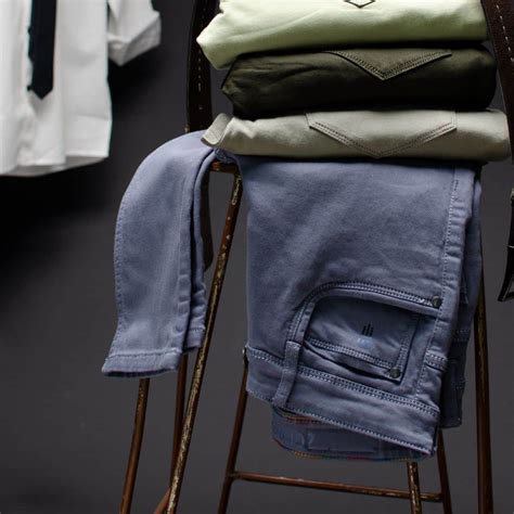 Informal Clothes 的图像结果