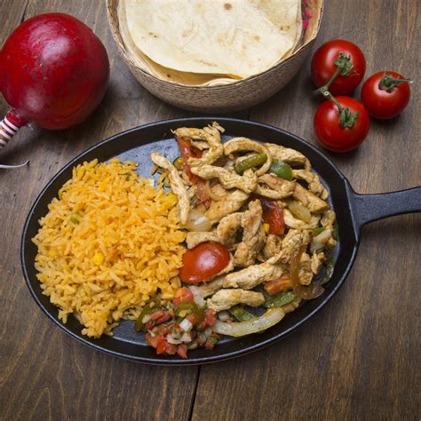 Cast Iron Fajita Pan with Trivet | Cast Iron Cookware | ShopTheBayou ...