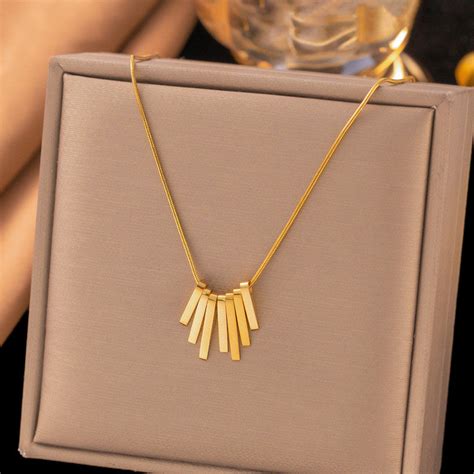 Buy Gold Plated Anti Tarnish Stainless Steel Dangling Stripes Pendant ...