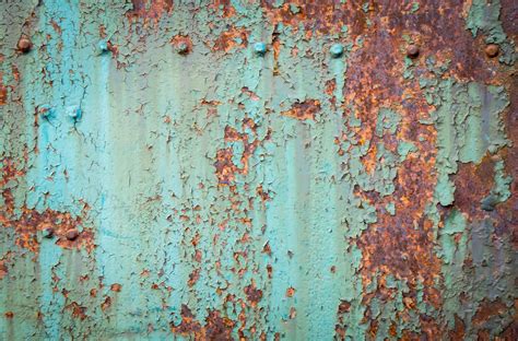 Shining Through: Easy Techniques on How to Remove Rust from Metal ...