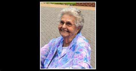 Obituary | Suzanne Miller | Greer-McElveen Funeral Home and Crematory