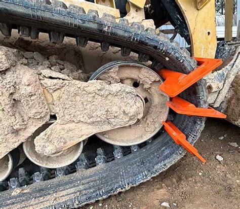 How to Change out Skid Steer Tracks - Skid Steer Solutions