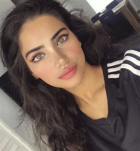 Ai头像 的图像结果