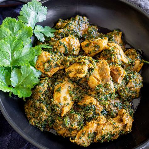 Chicken Saag (Chicken Palak) - Sprinkles and Sprouts