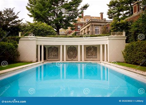 Old Westbury Gardens editorial photography. Image of luxurious - 35323832