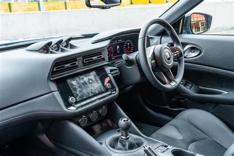 2024 Ford Mustang GT vs Nissan Z comparison | CarExpert