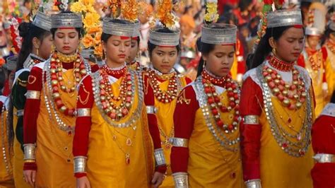 Local Mountain People India 的图像结果