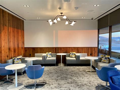 Review: Amex Centurion Lounge in Phoenix - The Points Guy