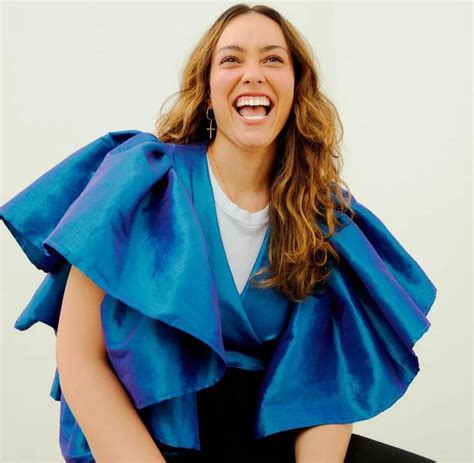 CORAGEM (Lyrics in English) - Manda