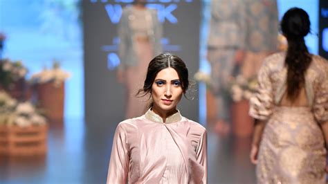 SVA by Sonam & Paras Modi at Lakmé Fashion Week summer/resort 2019 ...