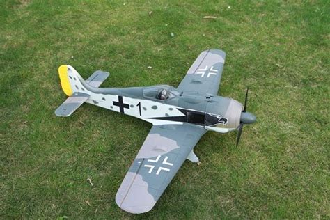 Scale Model Aircraft Building 的图像结果