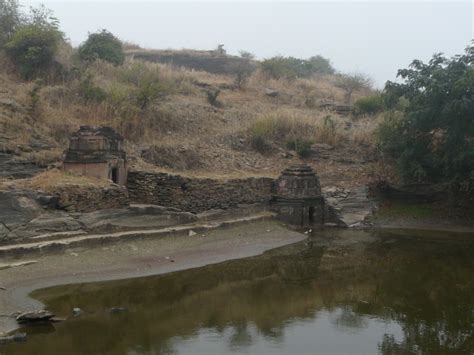 Temples in Morena District, near Gwalior, Part 1: Nareshwar | Sarson ke ...