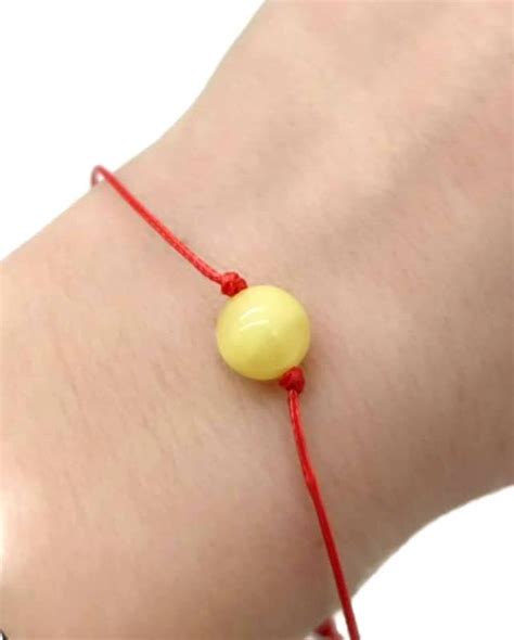 Red String Bracelet 的图像结果