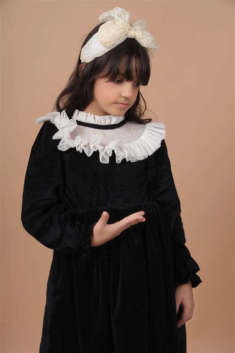 Starry Velvet Dress – ForeverKidz