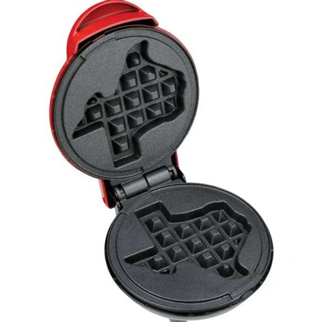Mini Texas waffle makers everyone wants are an H-E-B exclusive